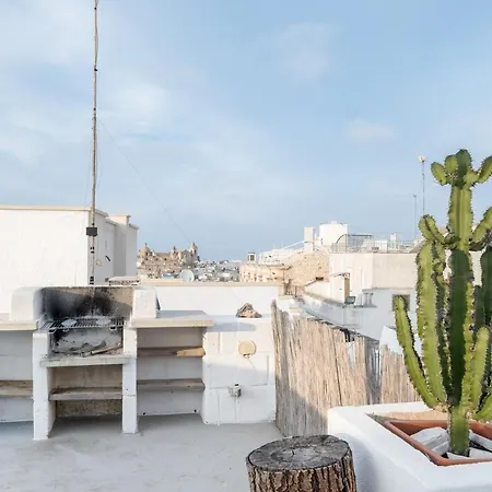 Mindelly By Comper With Terrace & Netflix Apartment Ostuni