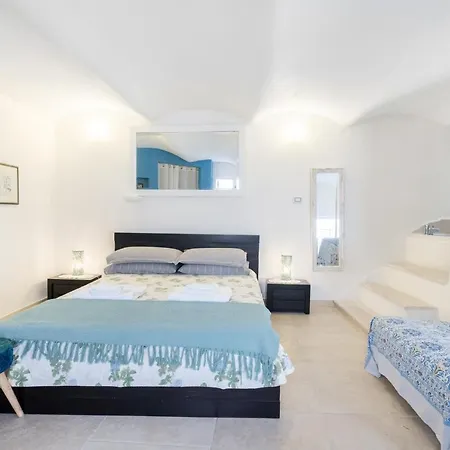 Mindelly By Comper With Terrace & Netflix Apartment Ostuni