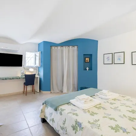 Mindelly By Comper With Terrace & Netflix Ostuni